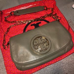Tory Burch Amanda Crossbody In Grey